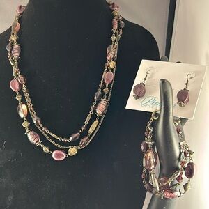 Premier Design Set Necklace, bracelet and earrings